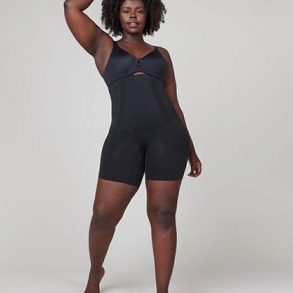 NWOT SPANX OnCore High-Waisted Mid-Thigh Short L - Picture 1 of 8